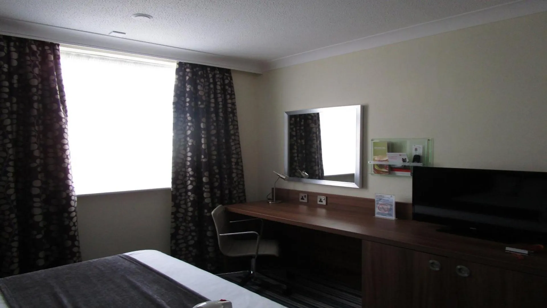 Holiday Inn Leeds Garforth By Ihg 4*,
